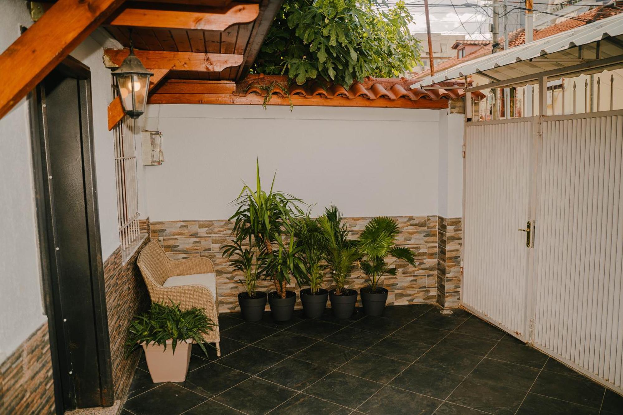 Peaceful Villa In New Bazaar Tirana Buitenkant foto